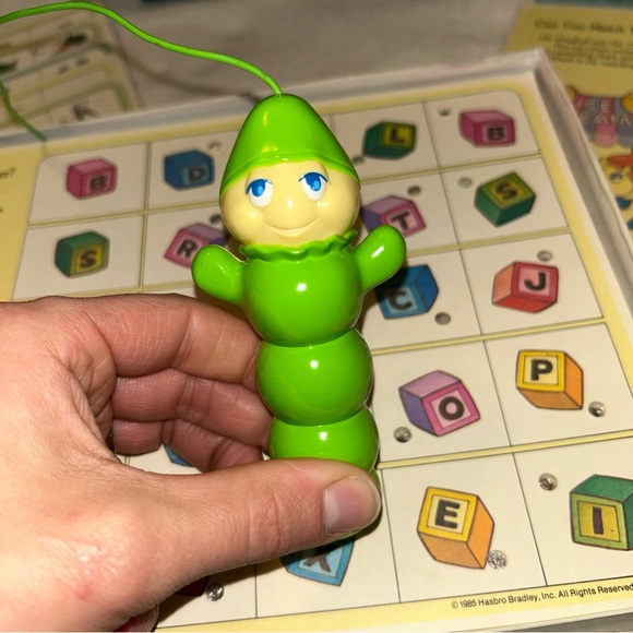 1985 Milton Bradley Glo Worm Light & Learn Game Vintage Matching Game **Works** - Picture 8 of 14